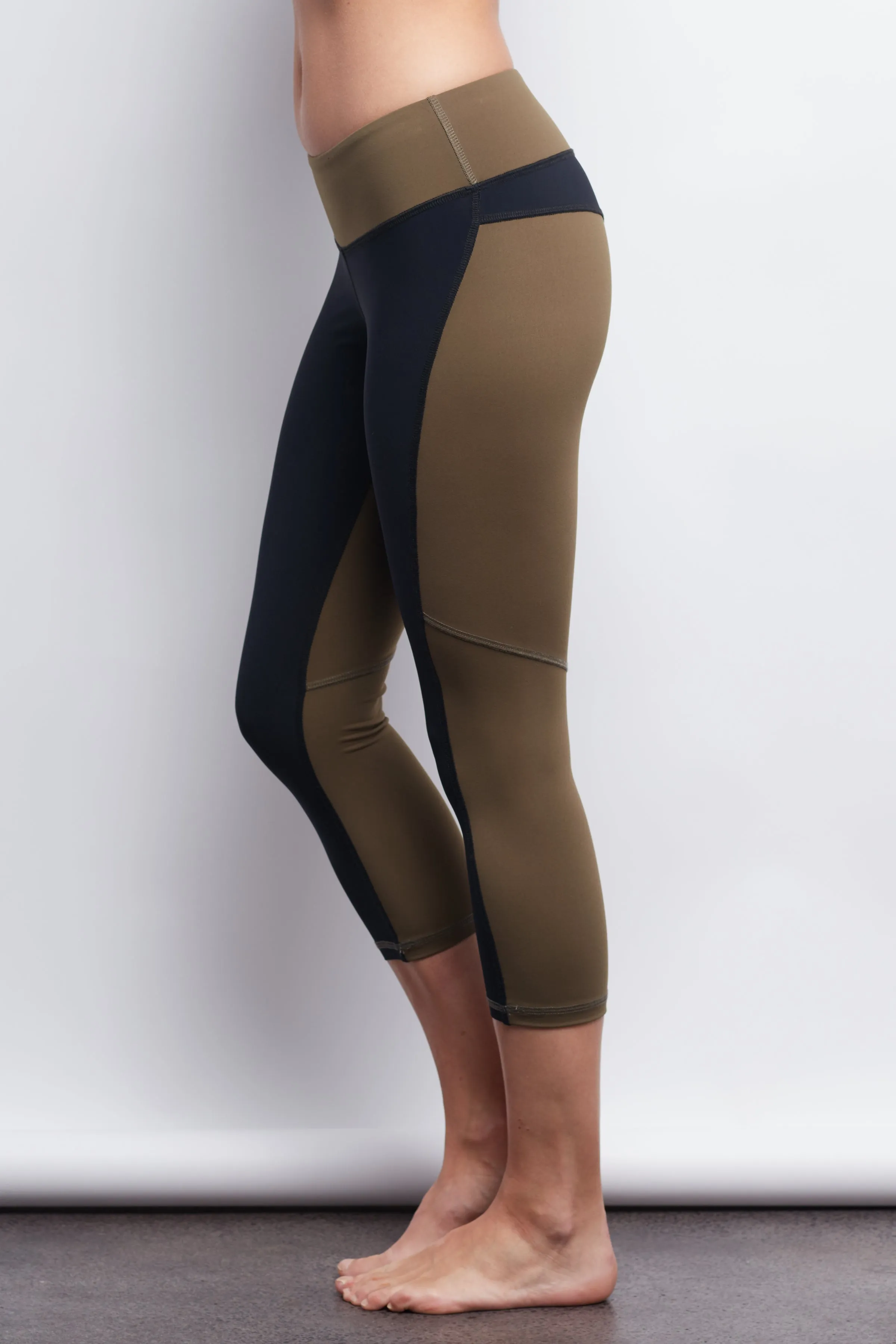 Black/Olive Two-Tone Crop Legging