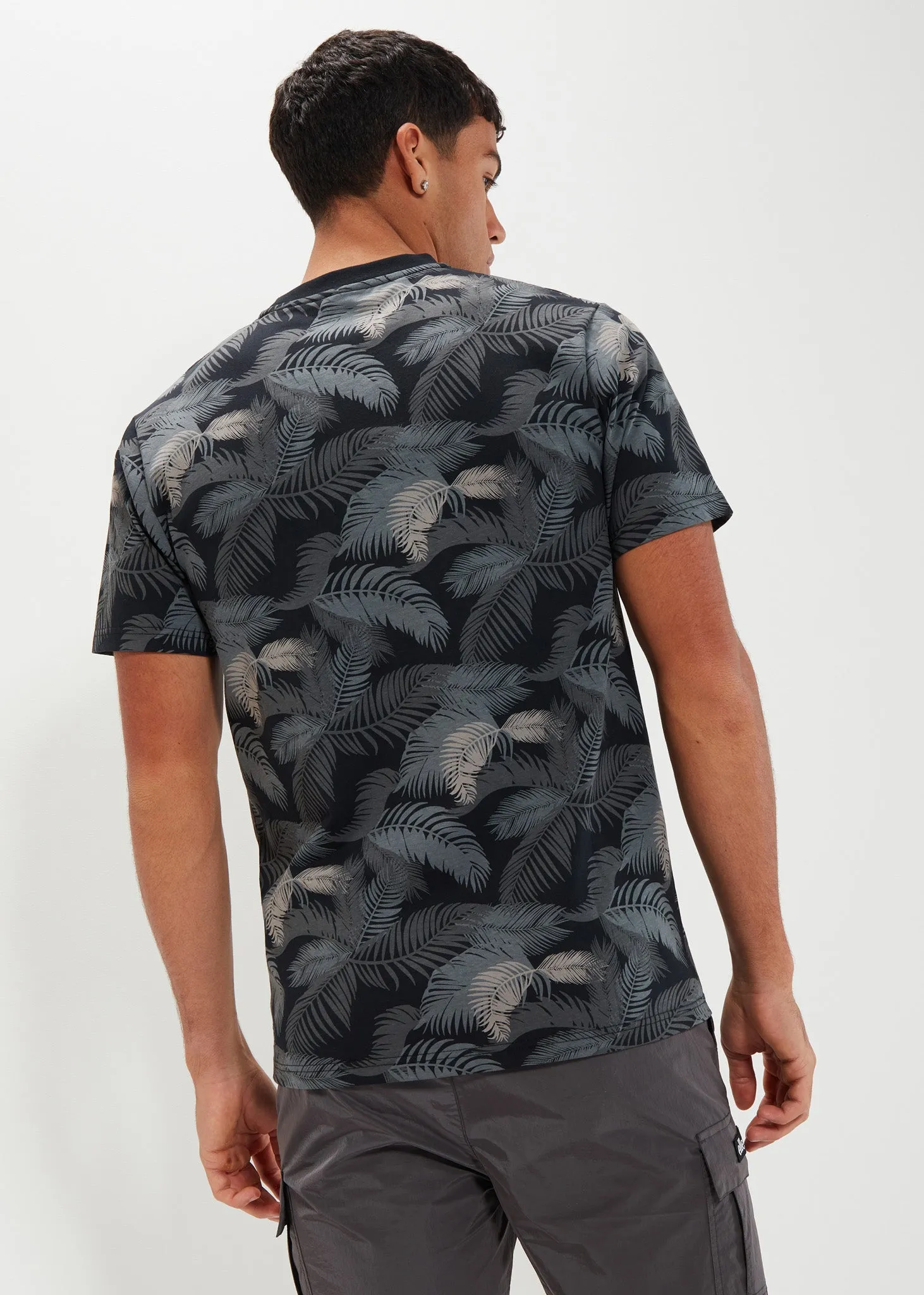 Cristia tee - black
