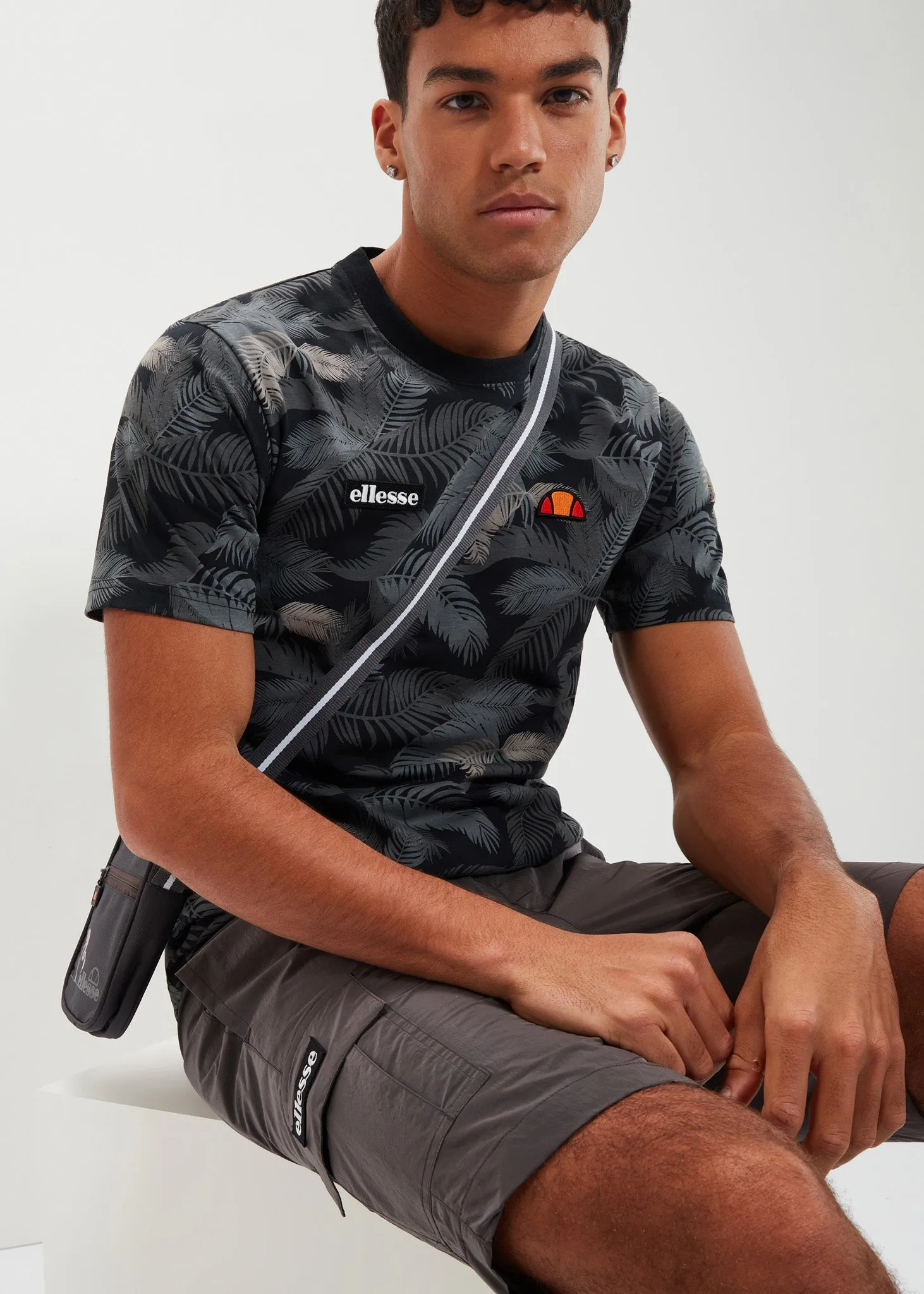 Cristia tee - black