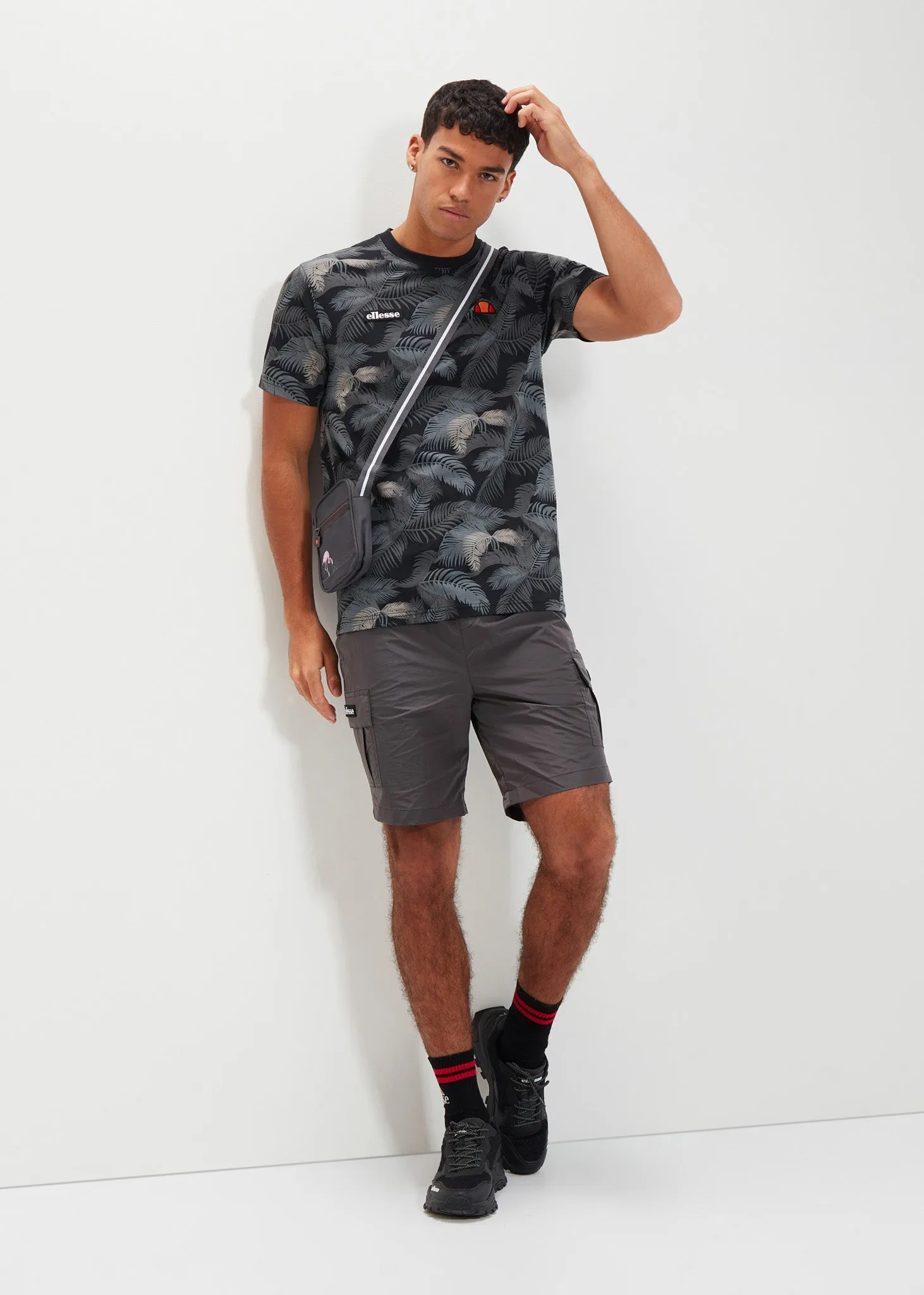 Cristia tee - black