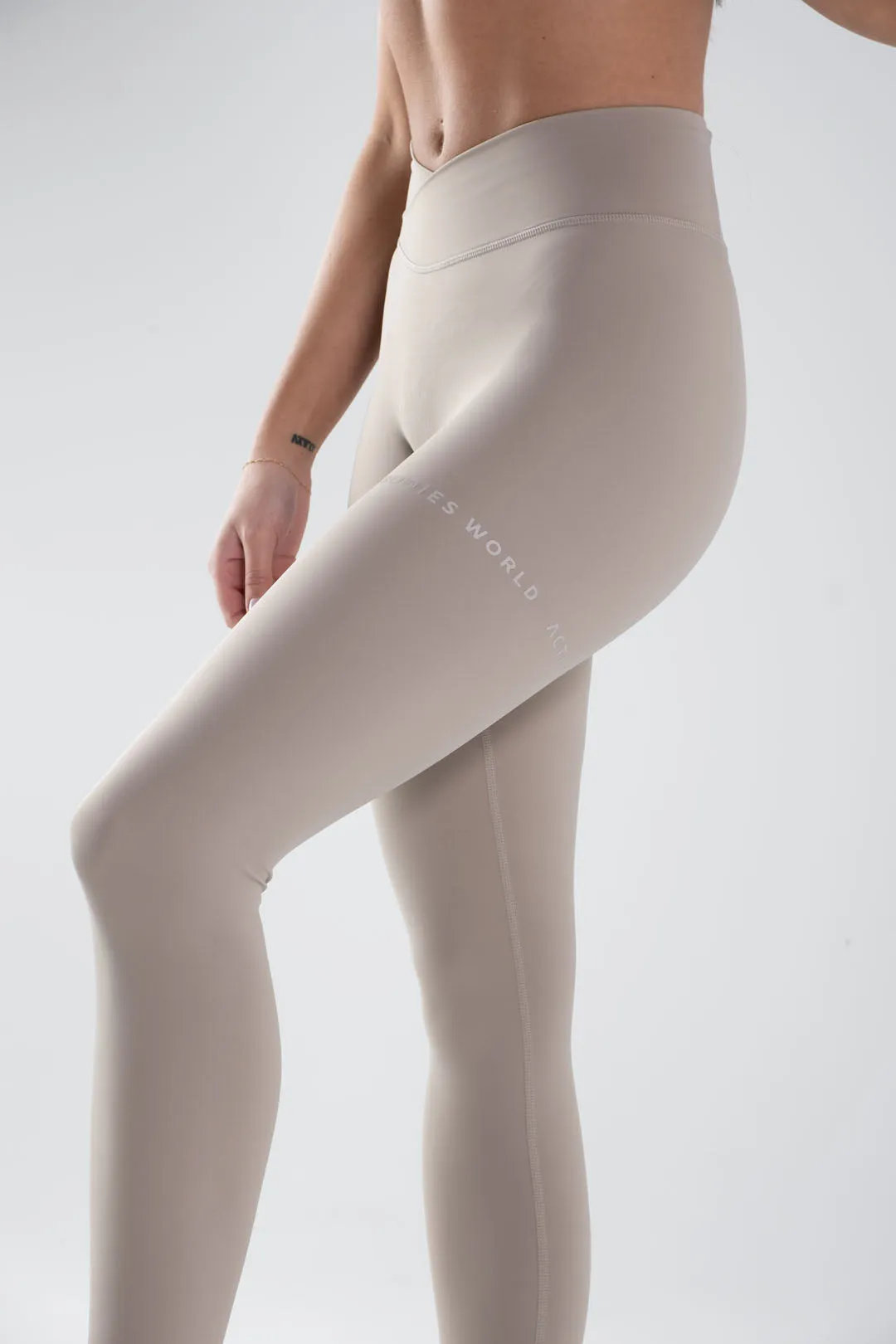 Essential Leggings - Taupe