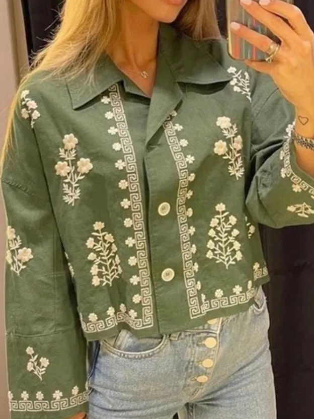 Green flowers embroidery light jacket
