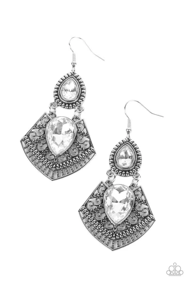 Paparazzi Earring ~ Royal Remix - White