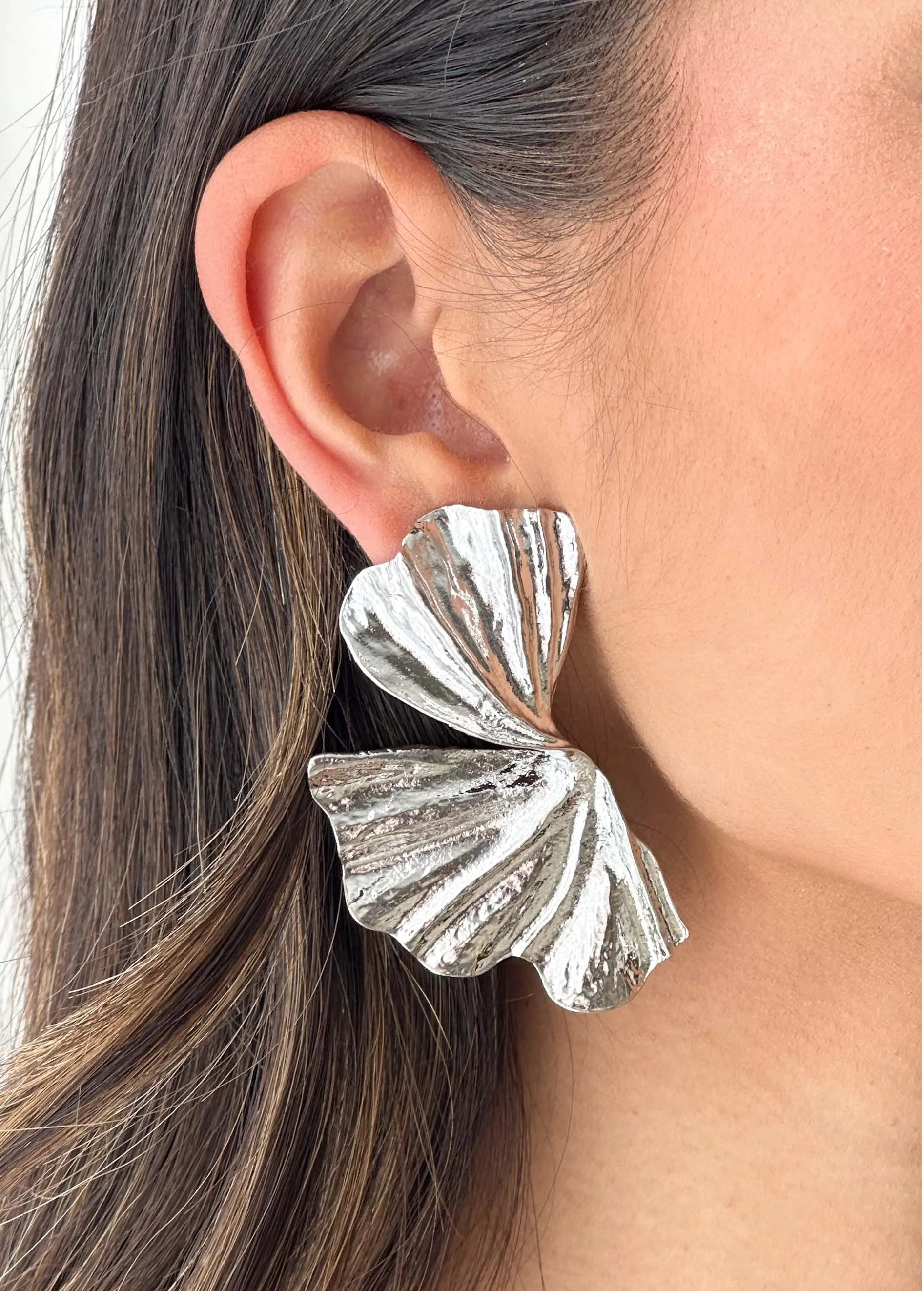 Pelto Earrings - Silver