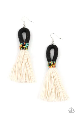 The Dustup Black-Earrings