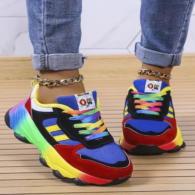 Women's round toe sneakers